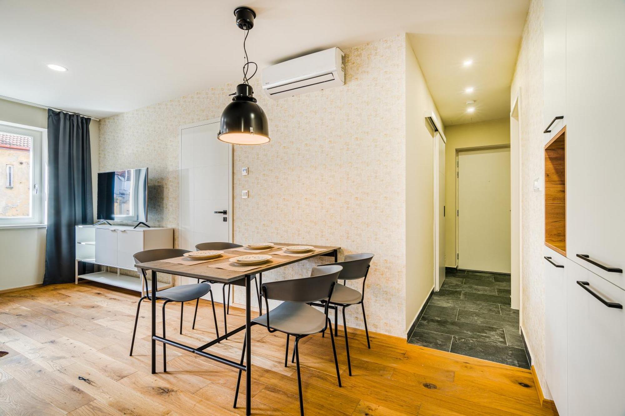 Prague Days - Premium Loft W Terrace - View - Netflix - Ac Appartement Buitenkant foto